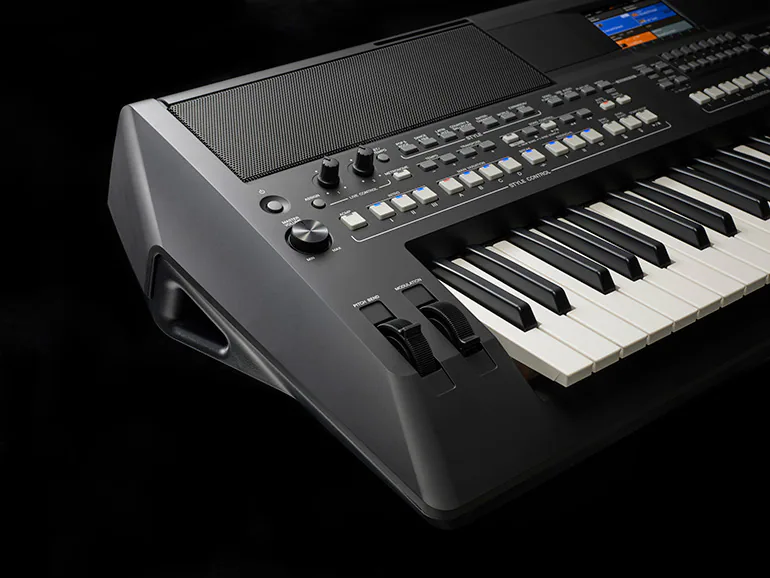 synthé yamaha psr sx600
